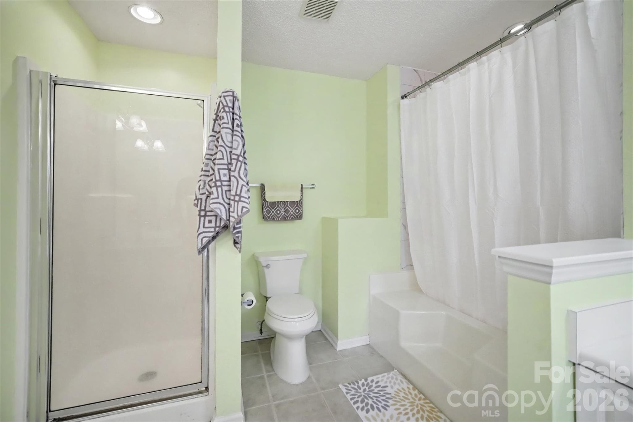 Single Family Residence at 515 Harmony Glen Circle, Rock Hill, photo 15 of 35