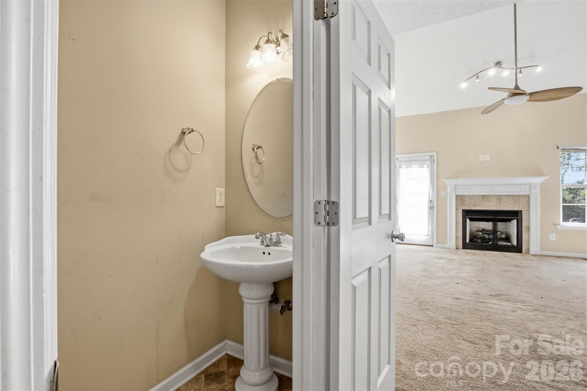 Single Family Residence at 235 Summer Place Drive, Aiken, photo 11 of 34