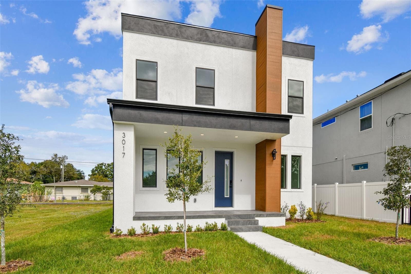 Single Family Residence at 3017 W SPRUCE ST, TAMPA, photo 4 of 76