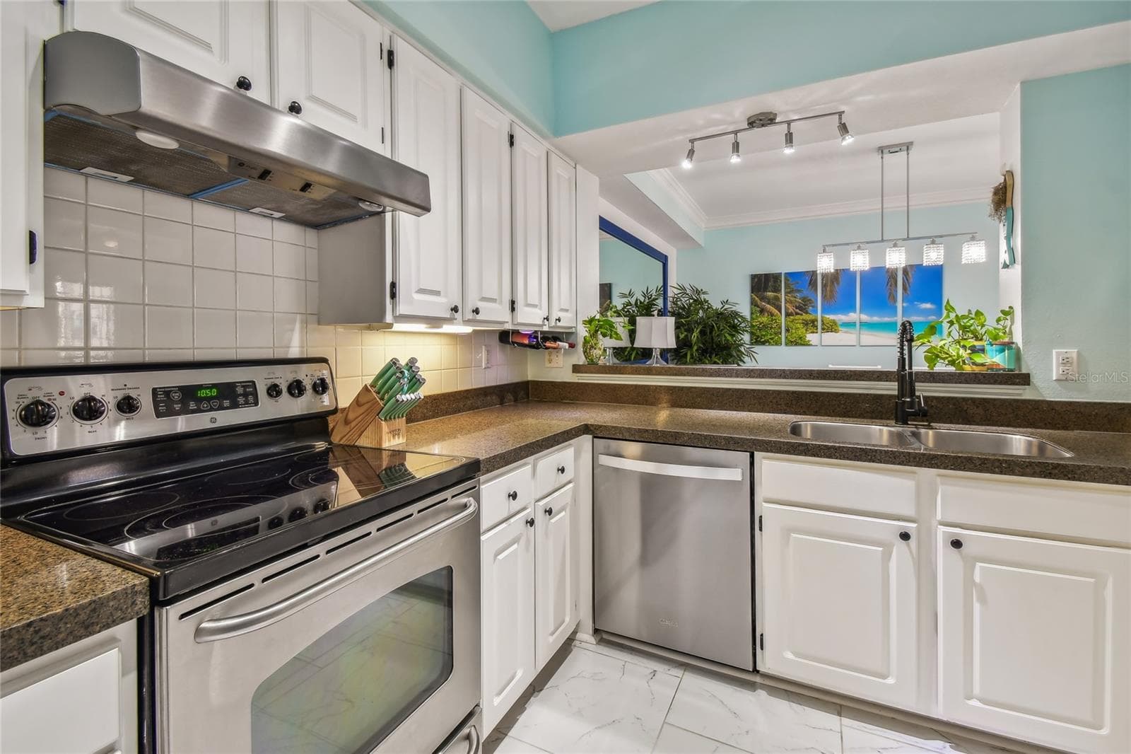 Condominium at 4304 BAY CLUB CIR #4304, TAMPA, photo 14 of 44