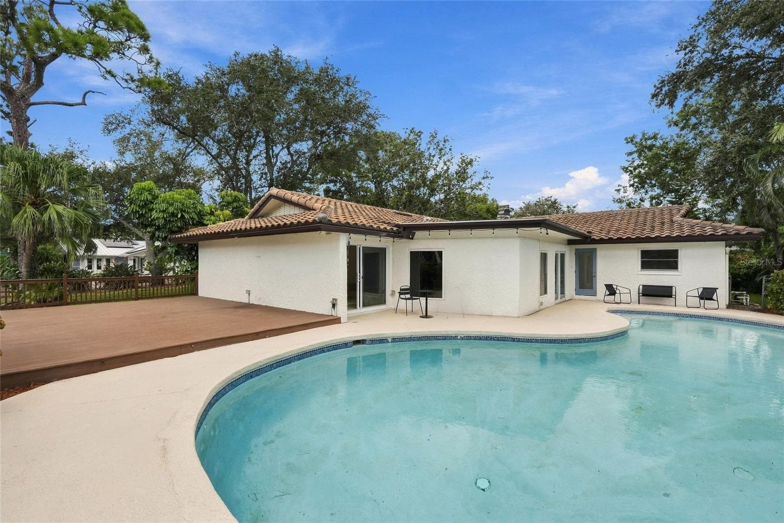 Single Family Residence at 7220 SUNSHINE DR S, ST PETERSBURG, photo 2 of 58