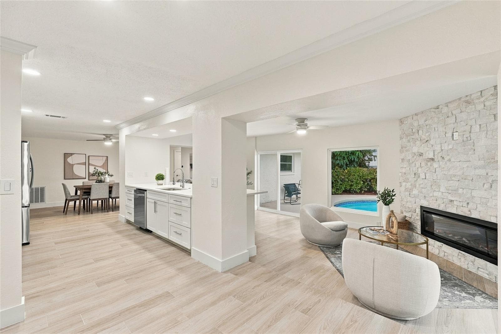 Single Family Residence at 7220 SUNSHINE DR S, ST PETERSBURG, photo 10 of 58