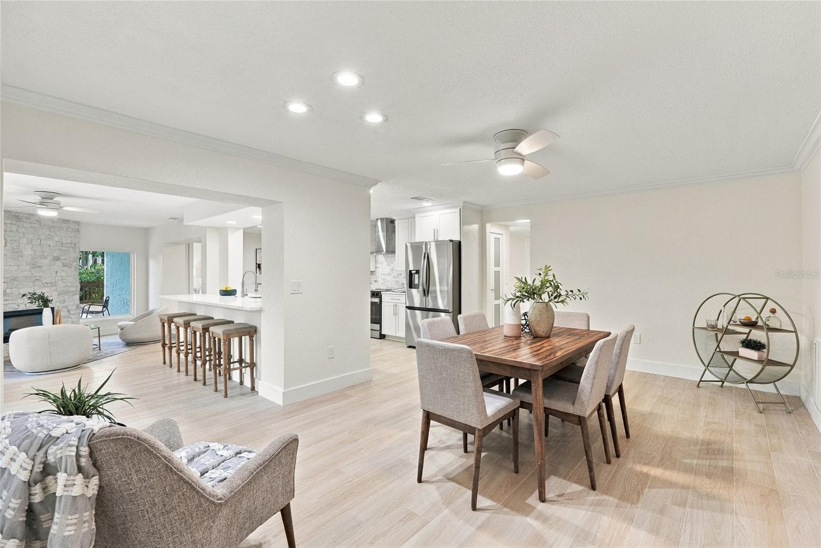 Single Family Residence at 7220 SUNSHINE DR S, ST PETERSBURG, photo 16 of 58