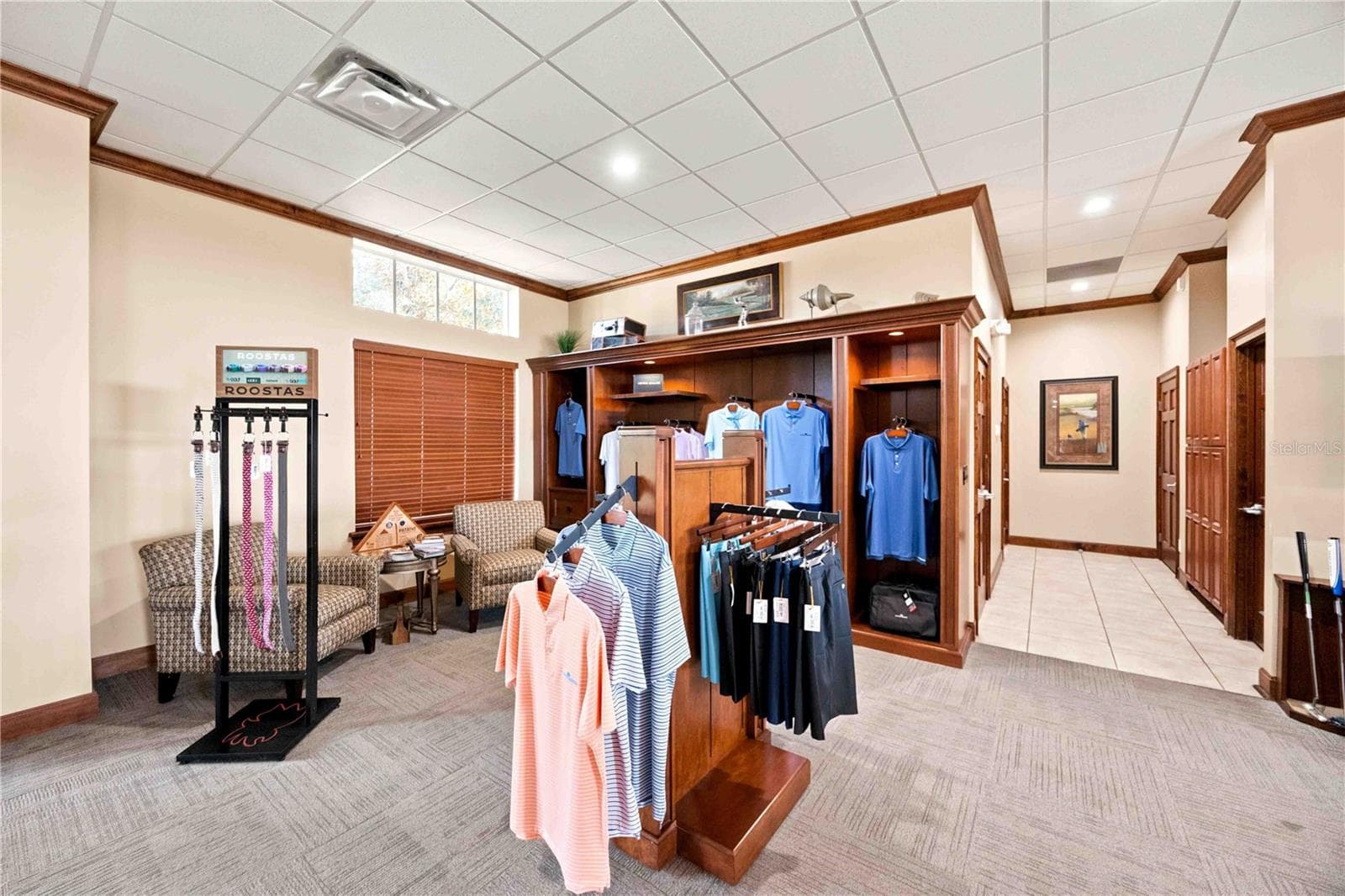 The pro shop - 10720 TARFLOWER DR, VENICE