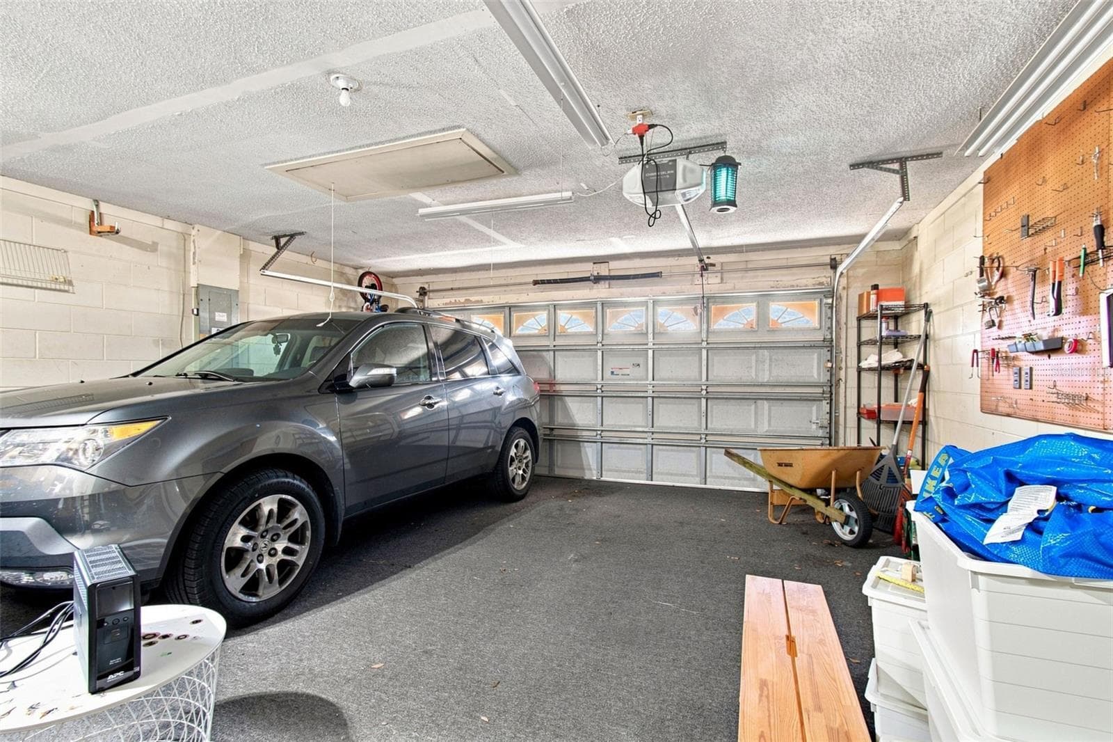 2 Car Garage - 4607 CLOVERLAWN DR, TAMPA
