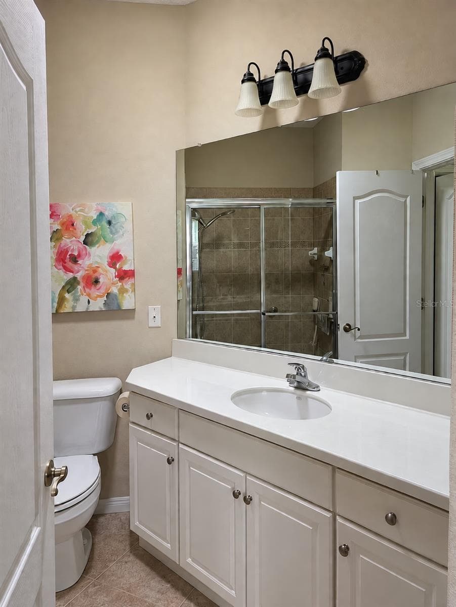Primary Bathroom - 1215 LYNDHURST GREENS DR #.000, SUN CITY CENTER
