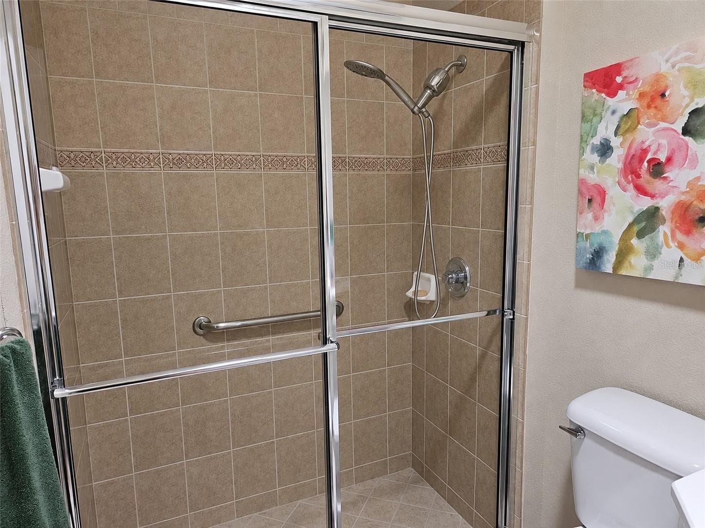 Shower in Primary bathroom - 1215 LYNDHURST GREENS DR #.000, SUN CITY CENTER