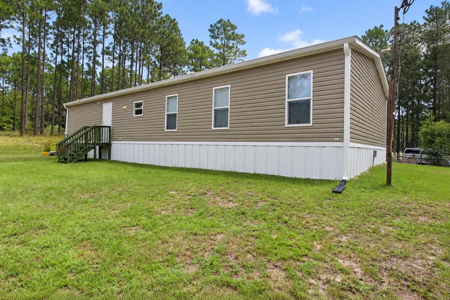 Manufactured Home at 152 PIPER DR, HAWTHORNE, photo 39 of 42