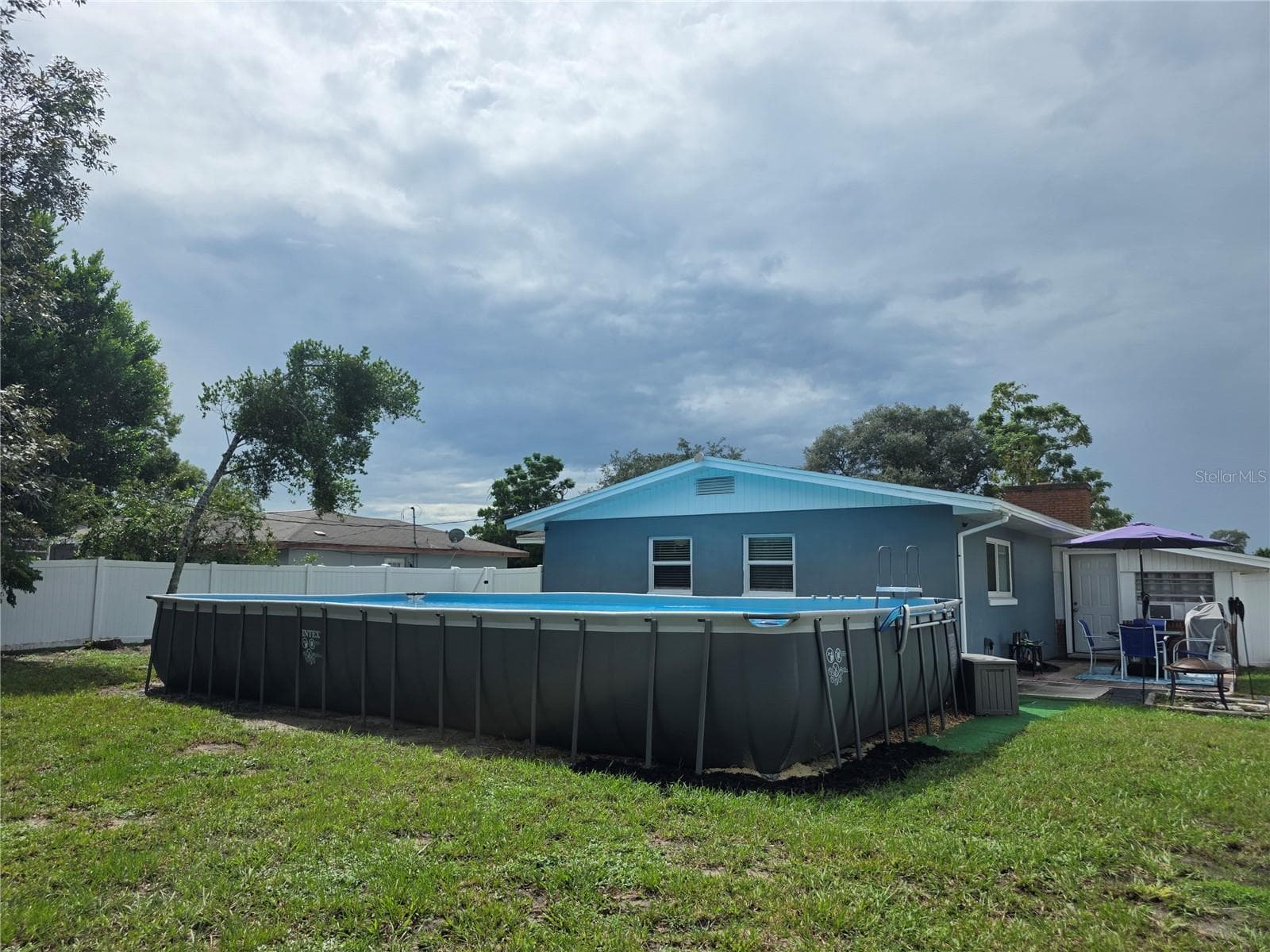 It comes with pool equipment, storage box and ladder - 1535 URBANA AVENUE, DELTONA