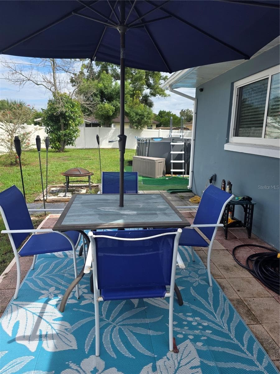 Step into your own oasis! - 1535 URBANA AVENUE, DELTONA