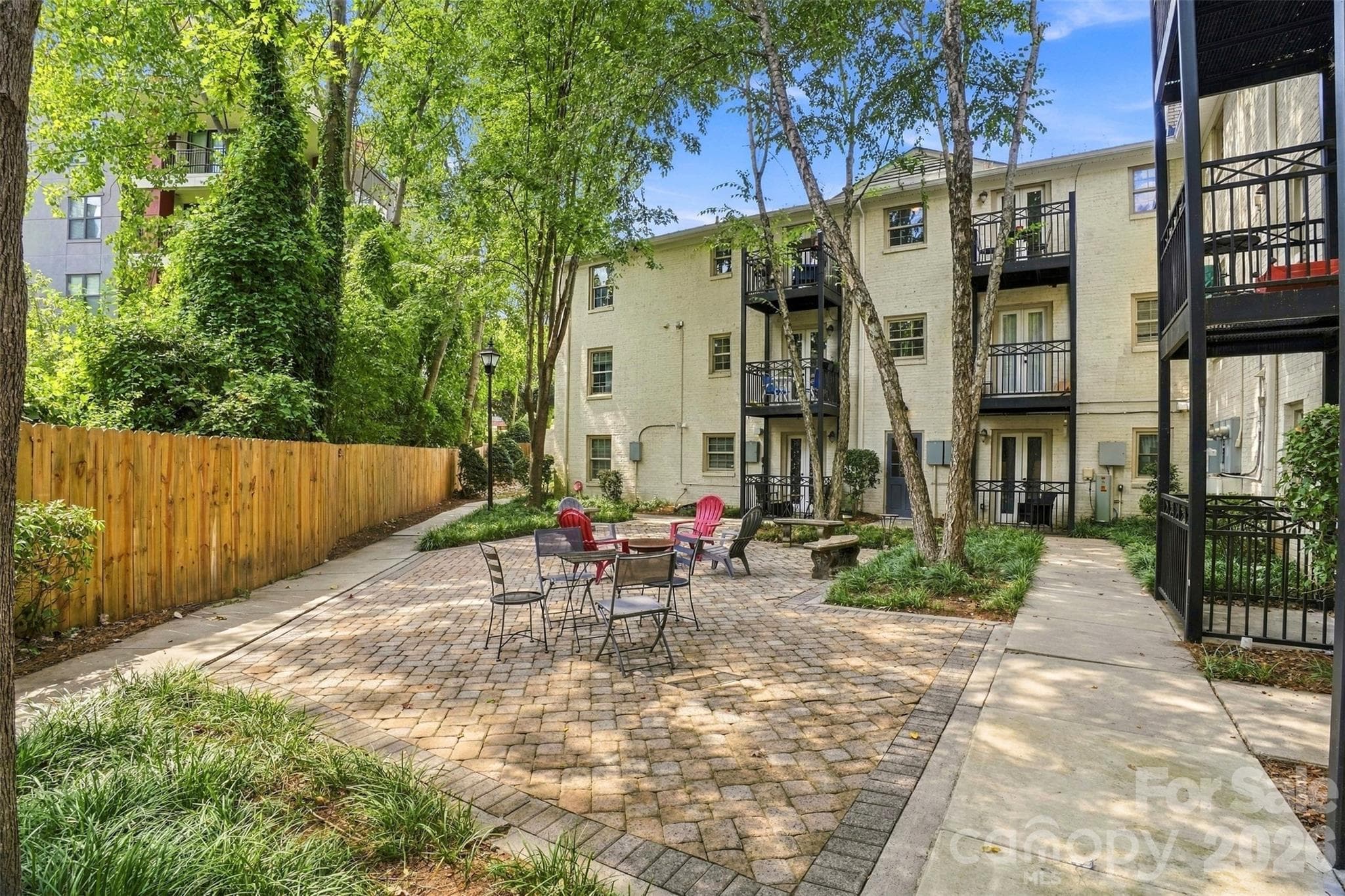 Courtyard - 4921 Park Road, Charlotte