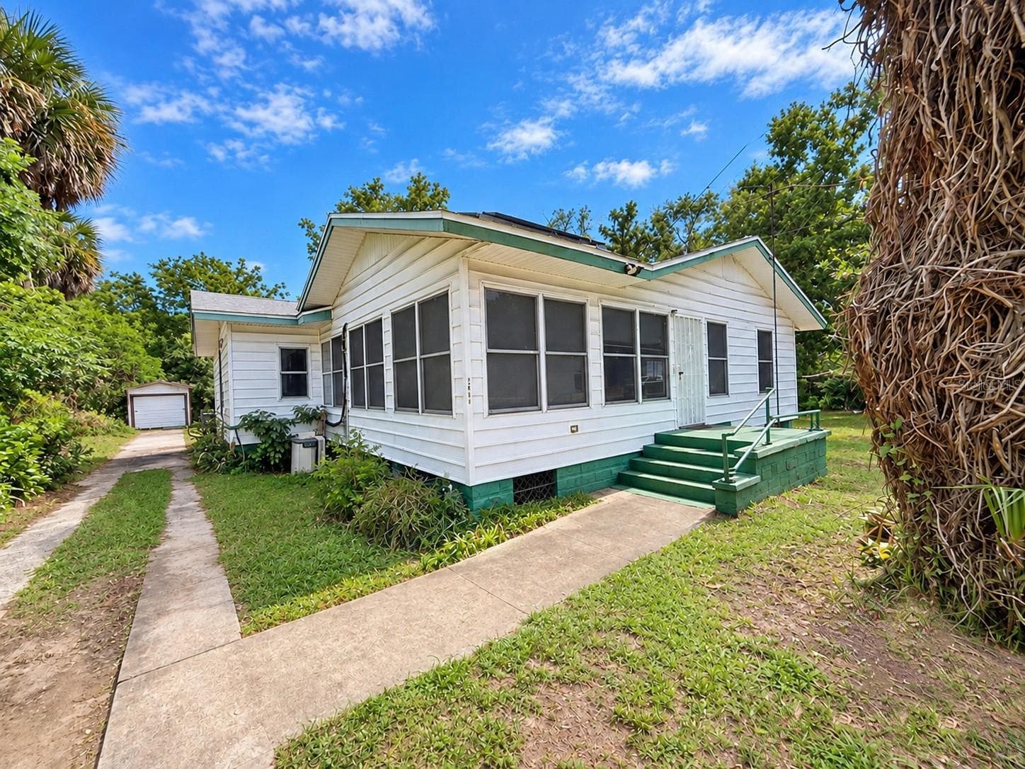 Single Family Residence at 1805 E ORANGE AVE, EUSTIS, photo 2 of 18