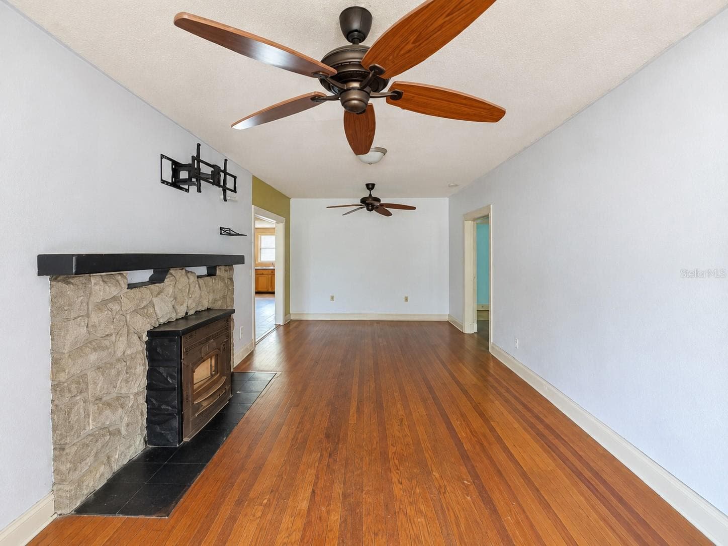 Single Family Residence at 1805 E ORANGE AVE, EUSTIS, photo 3 of 18