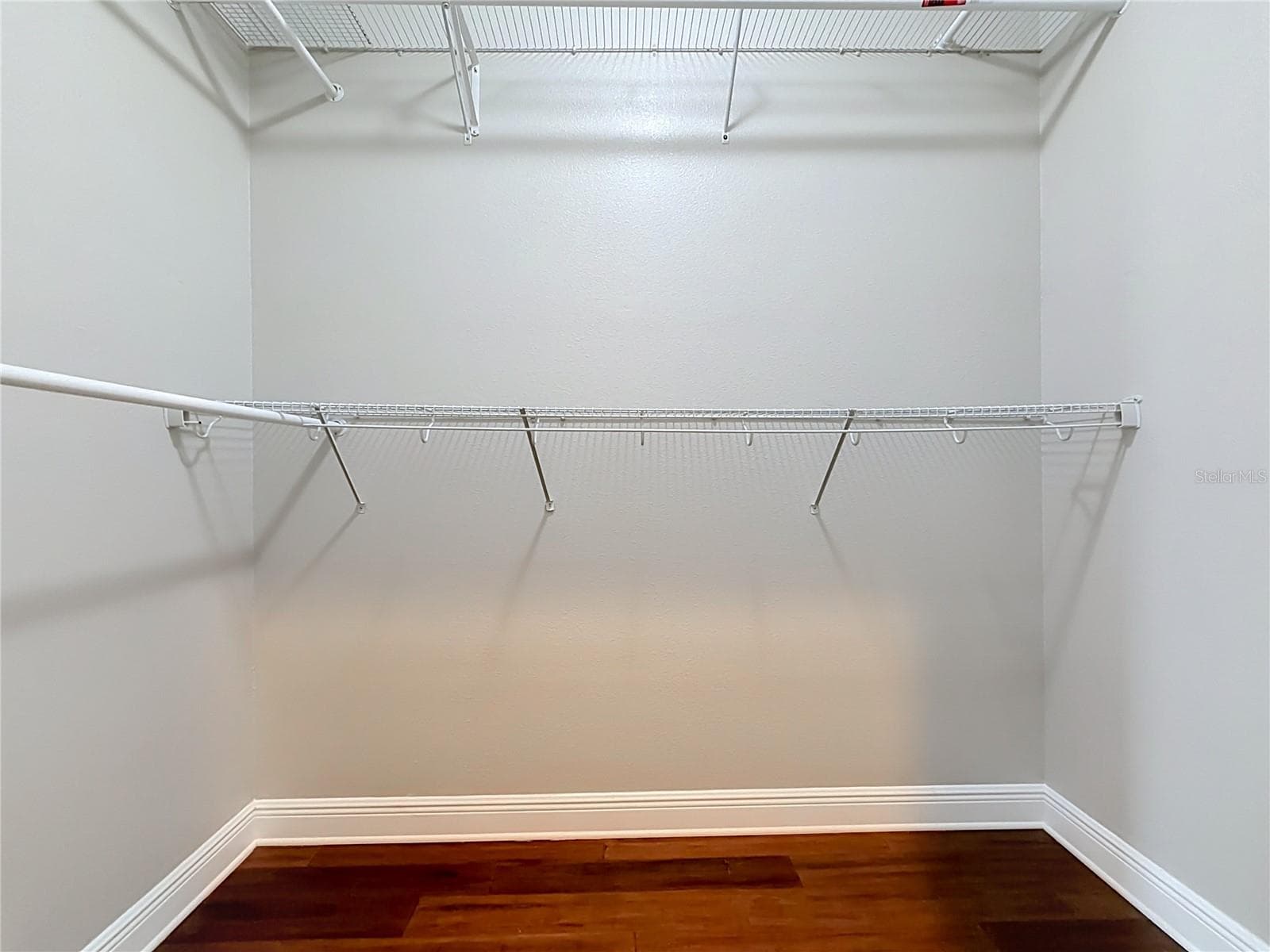 Her closet - 12821 BRUNELLO CIR, CLERMONT