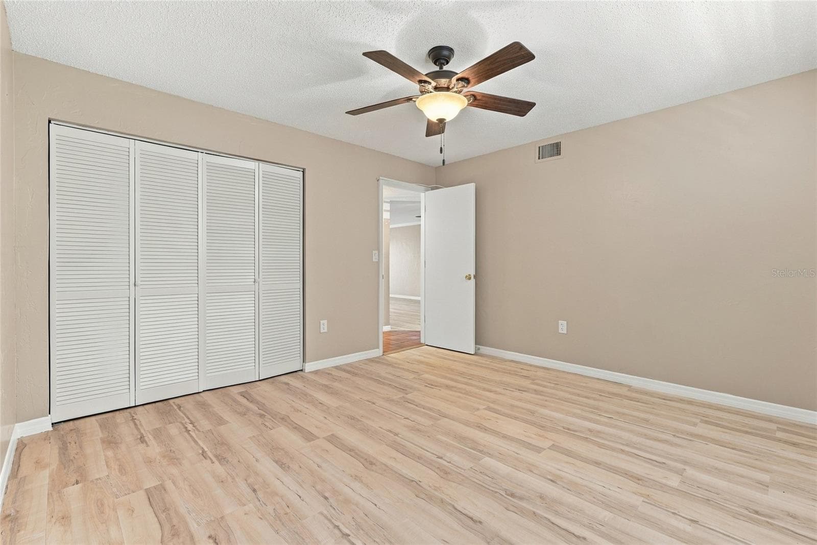 Condominium at 4601 CHANCELLOR ST NE #143, ST PETERSBURG, photo 21 of 36