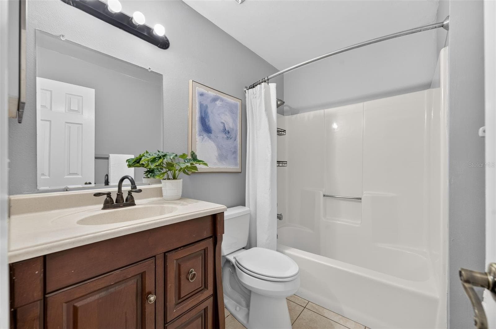 Guest bath - 117 SHADY OAK LN, OVIEDO