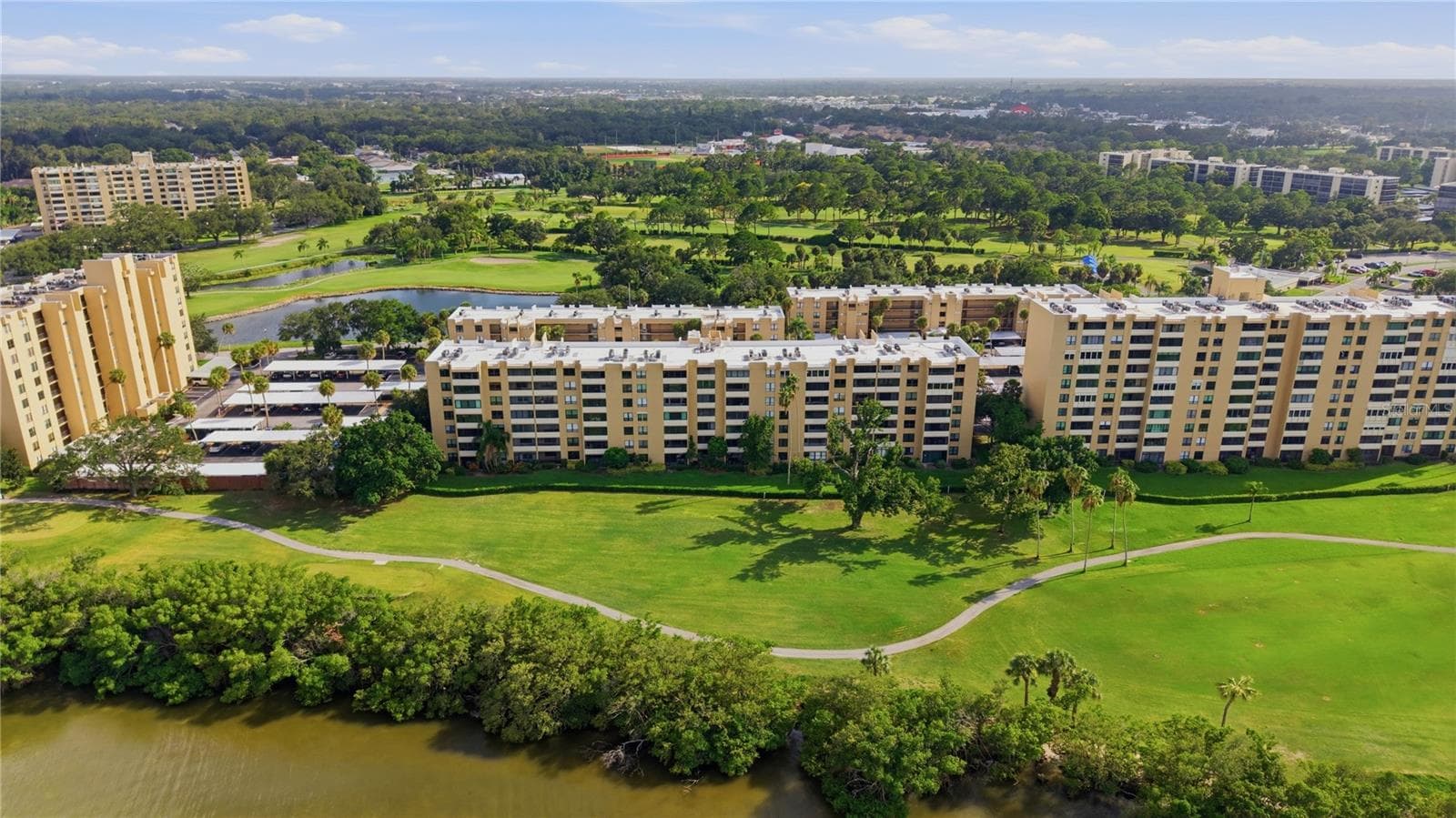 Condominium at 2617 COVE CAY DR #103, CLEARWATER, photo 26 of 34