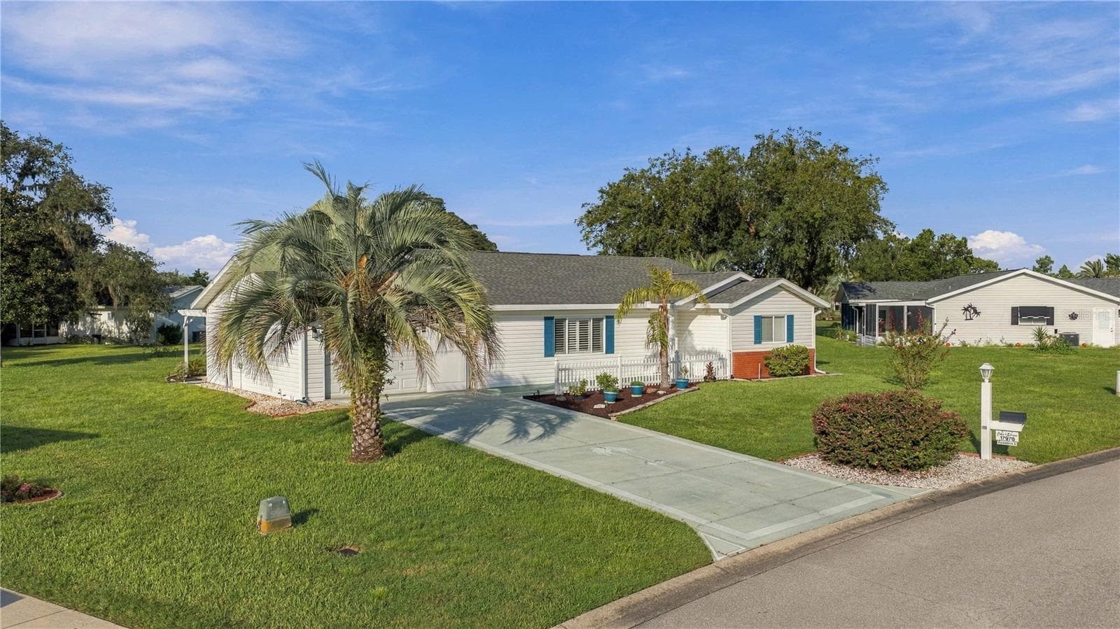 Single Family Residence at 17978 SE 104TH TER, SUMMERFIELD, photo 2 of 38