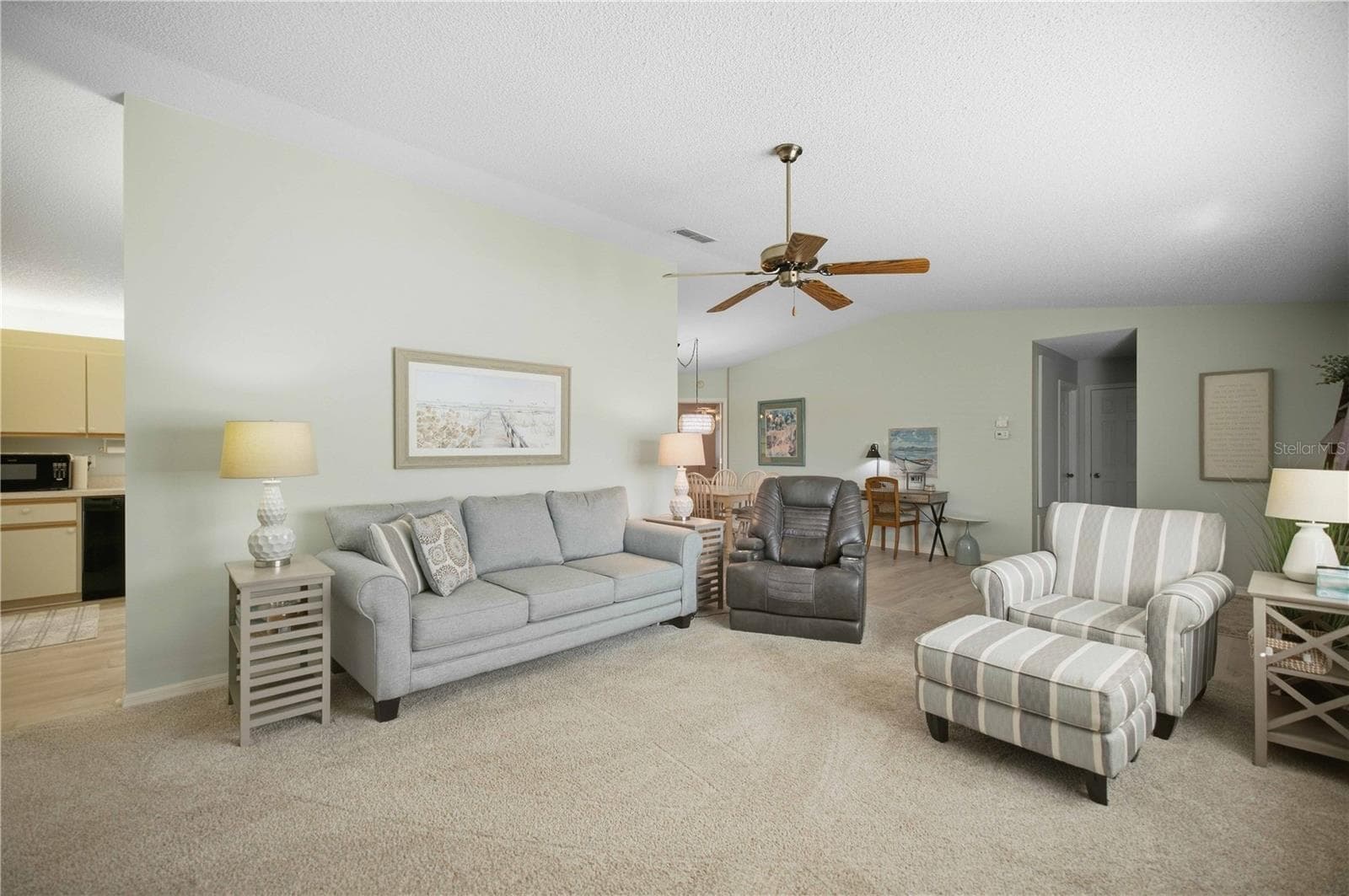 Single Family Residence at 17978 SE 104TH TER, SUMMERFIELD, photo 6 of 38