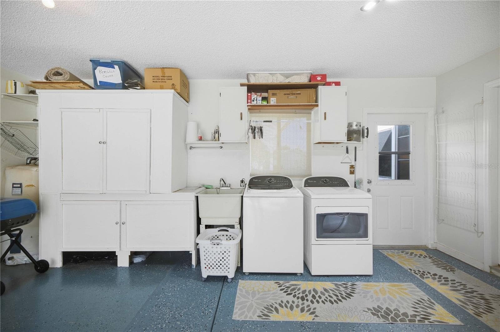 WASHER / DRYER IN GARAGE PLUS STORAGE - 17978 SE 104TH TER, SUMMERFIELD