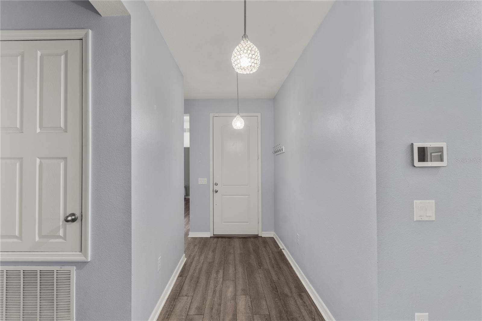 Single Family Residence at 8091 BOWERY DR, WINTER GARDEN, photo 7 of 36