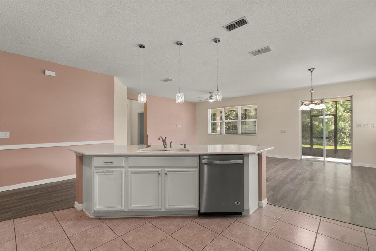 Single Family Residence at 8091 BOWERY DR, WINTER GARDEN, photo 8 of 36