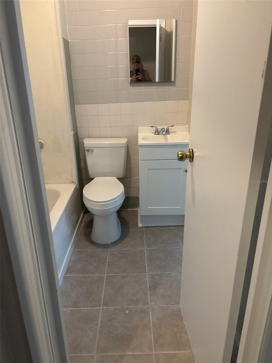 518.5 unit 3/2 bath update - 518 6TH AVE SW, LARGO