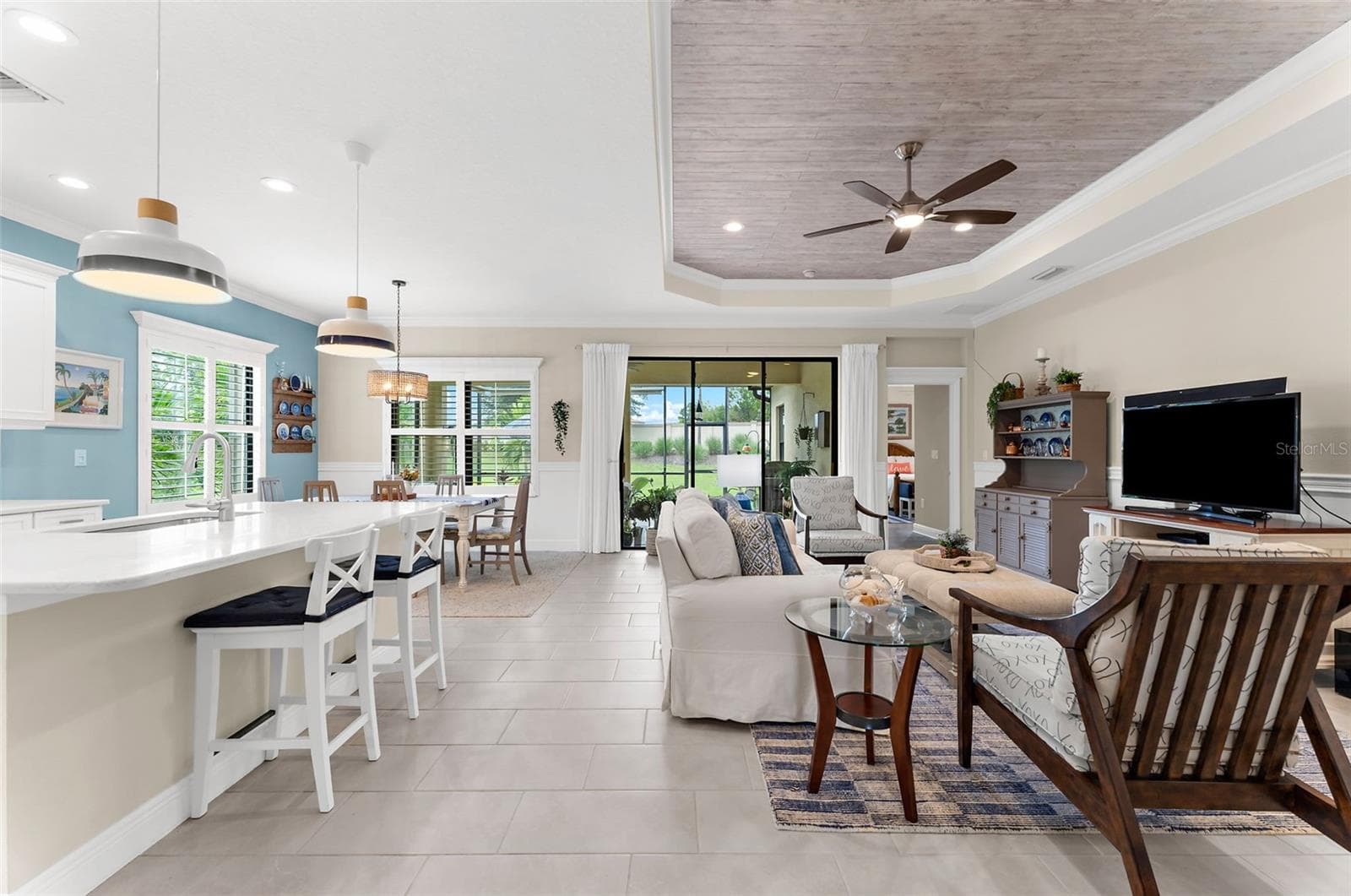 Great Room - 208 CAPRIANA CT, NOKOMIS