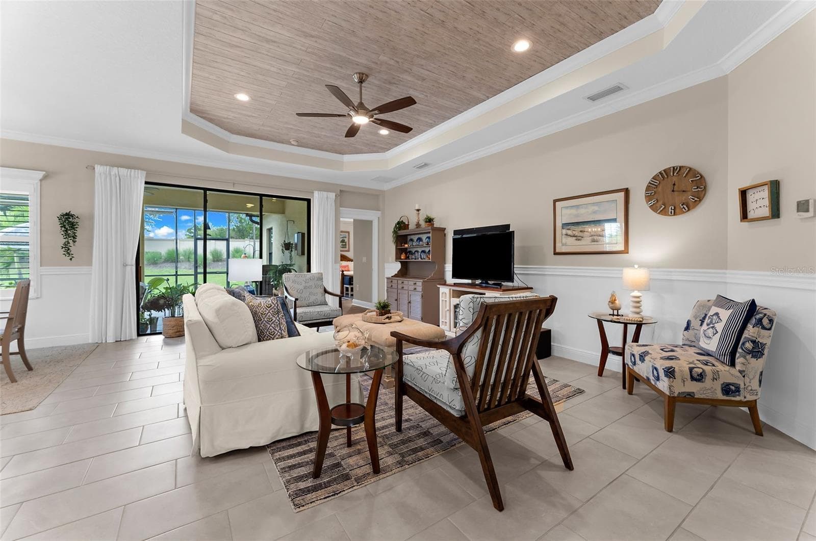 Look at the feature tray ceiling! Custom! - 208 CAPRIANA CT, NOKOMIS