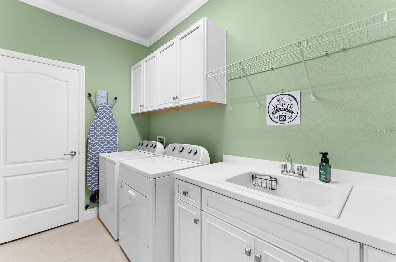 Large Laundry Room - 208 CAPRIANA CT, NOKOMIS