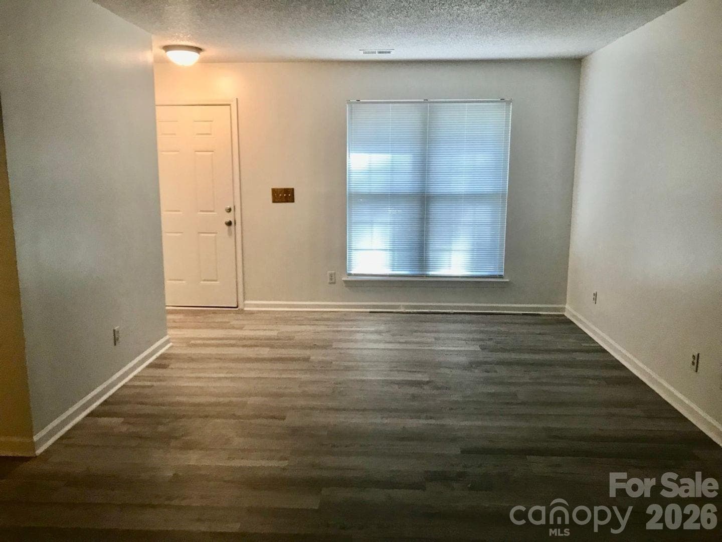Single Family Residence at 420 Maiden Lane SW, Concord, photo 3 of 17