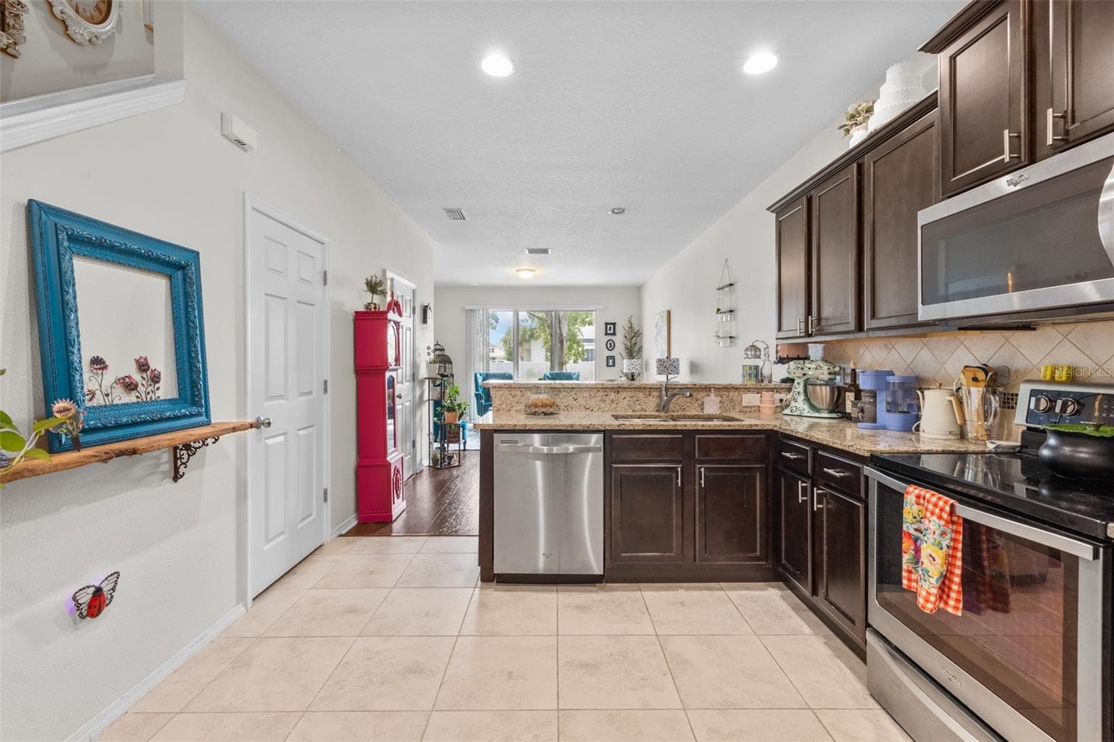 Townhouse at 4741 WHITE SANDERLING CT, TAMPA, photo 17 of 58