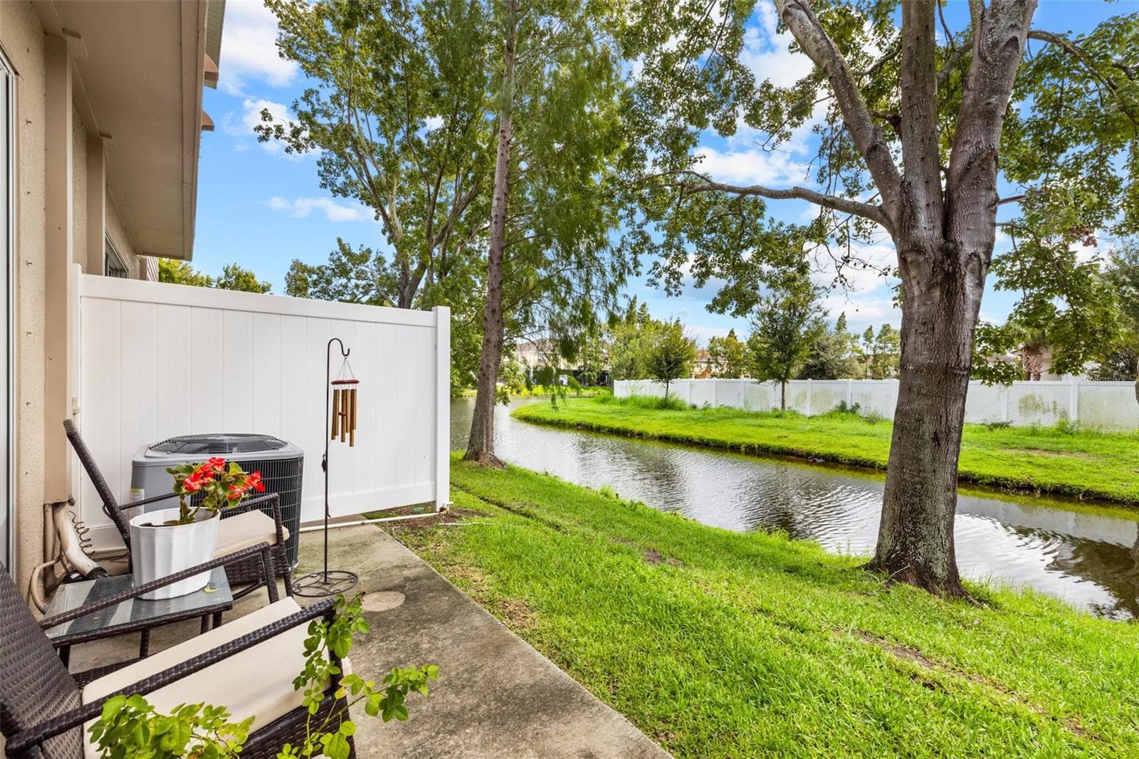 Townhouse at 4741 WHITE SANDERLING CT, TAMPA, photo 40 of 58