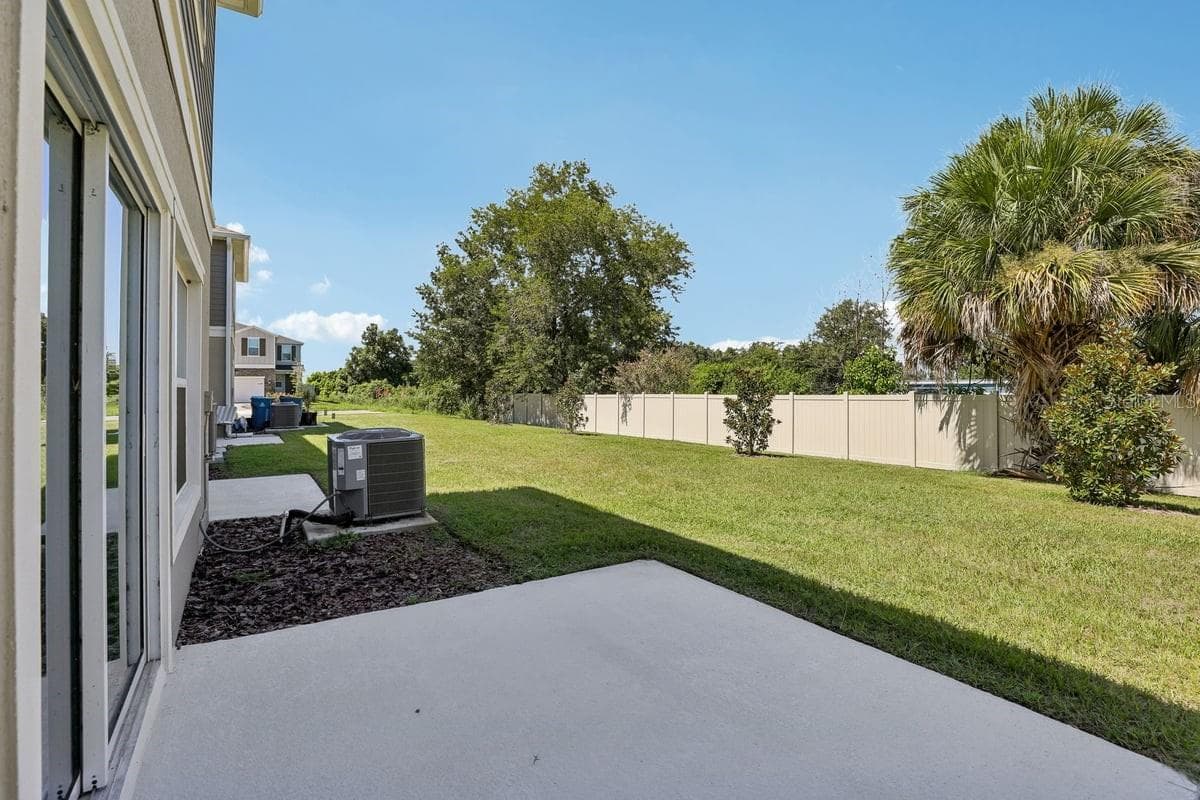 Townhouse at 520 PINE RIDGE CT, LAKE WALES, photo 19 of 21