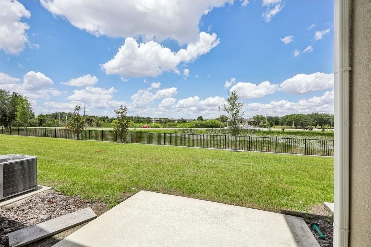 Townhouse at 394 SEQUOIA DR, LAKE WALES, photo 18 of 21