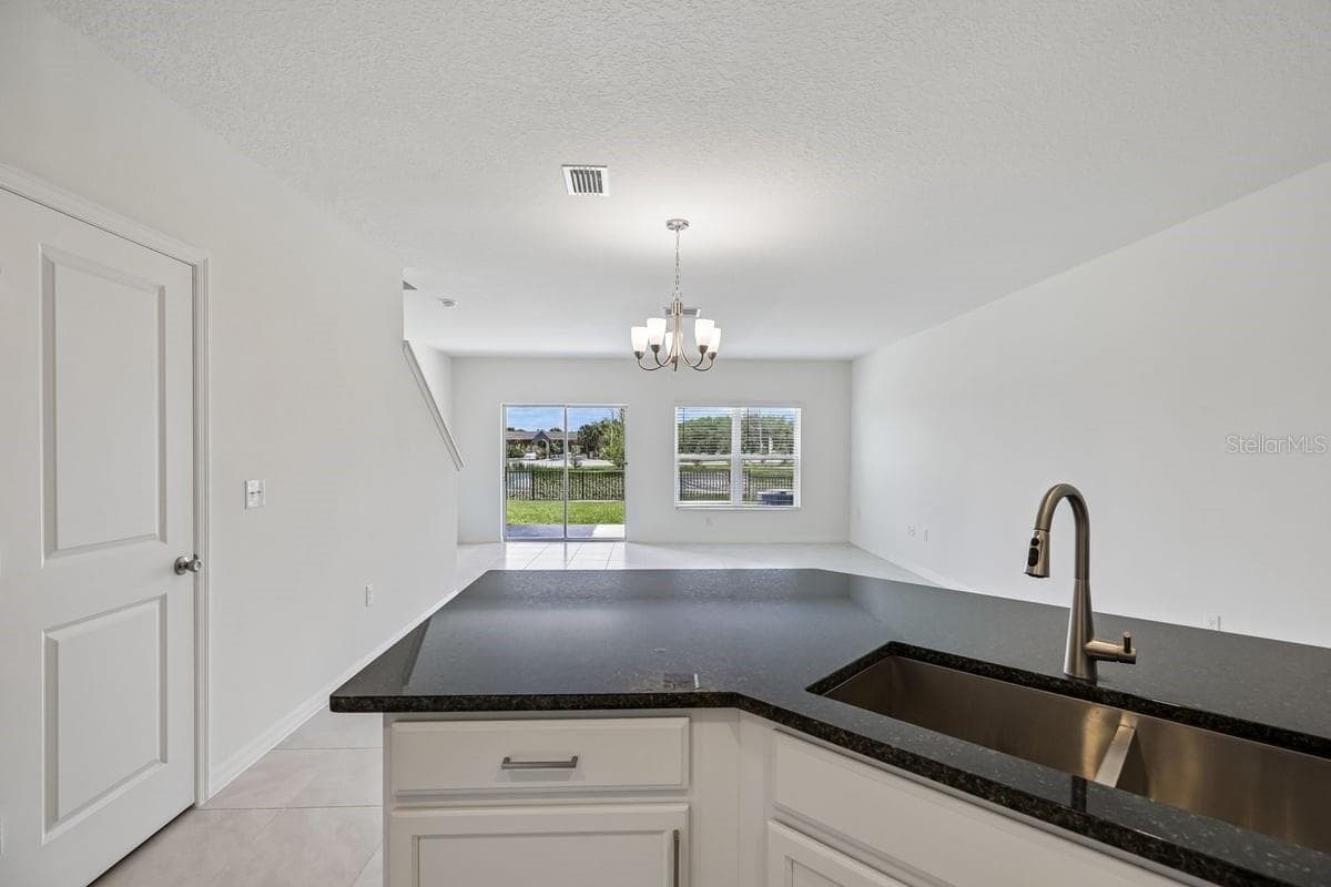 Townhouse at 382 SEQUOIA DR, LAKE WALES, photo 7 of 18