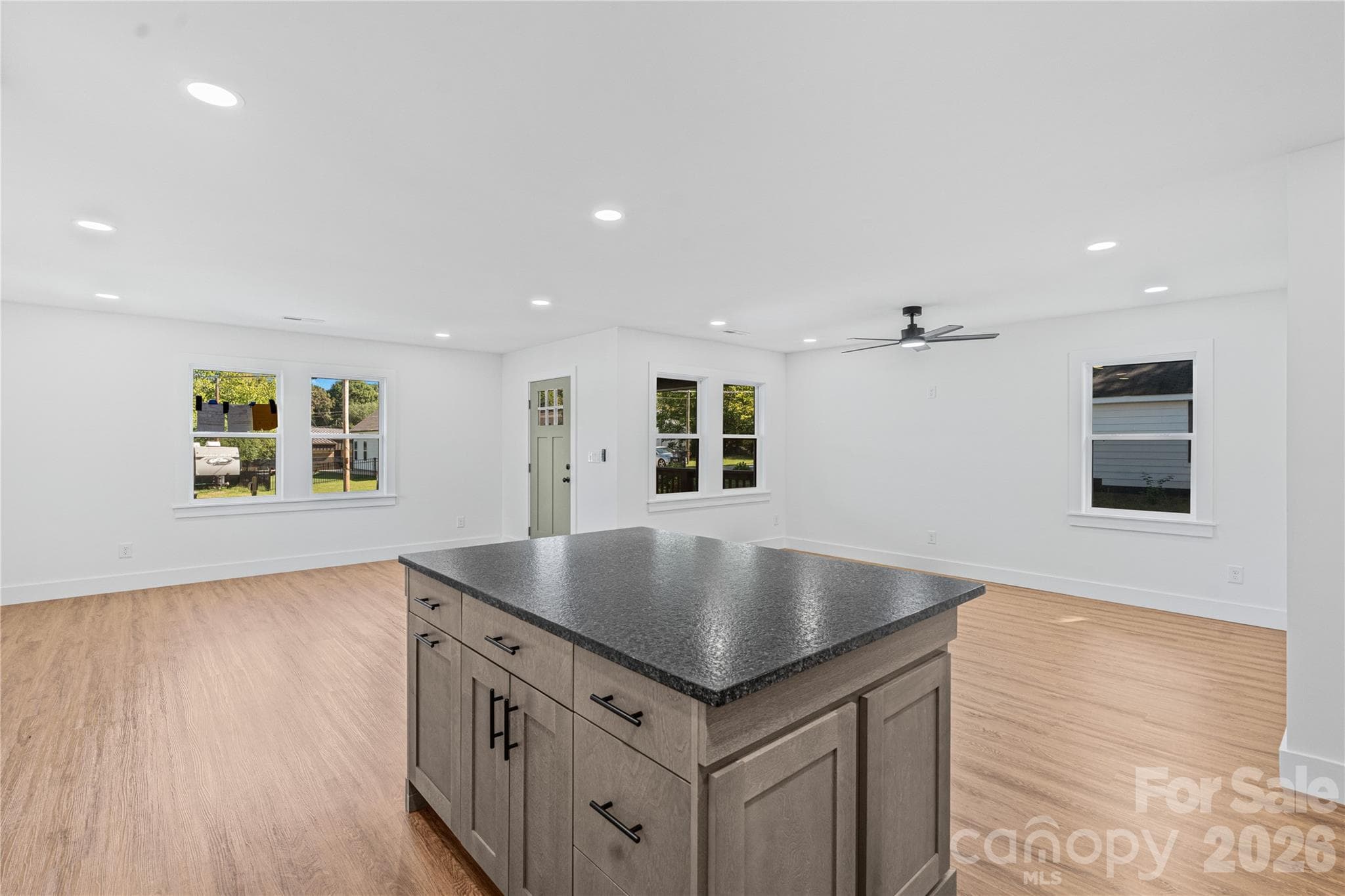 Single Family Residence at 1407 Birch Street, Kannapolis, photo 9 of 31
