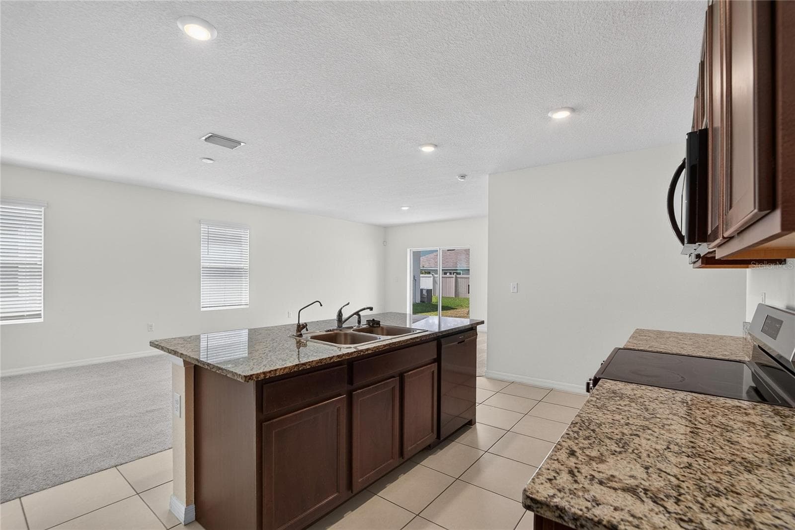 Single Family Residence at 16733 TRITE BEND ST, WIMAUMA, photo 18 of 81