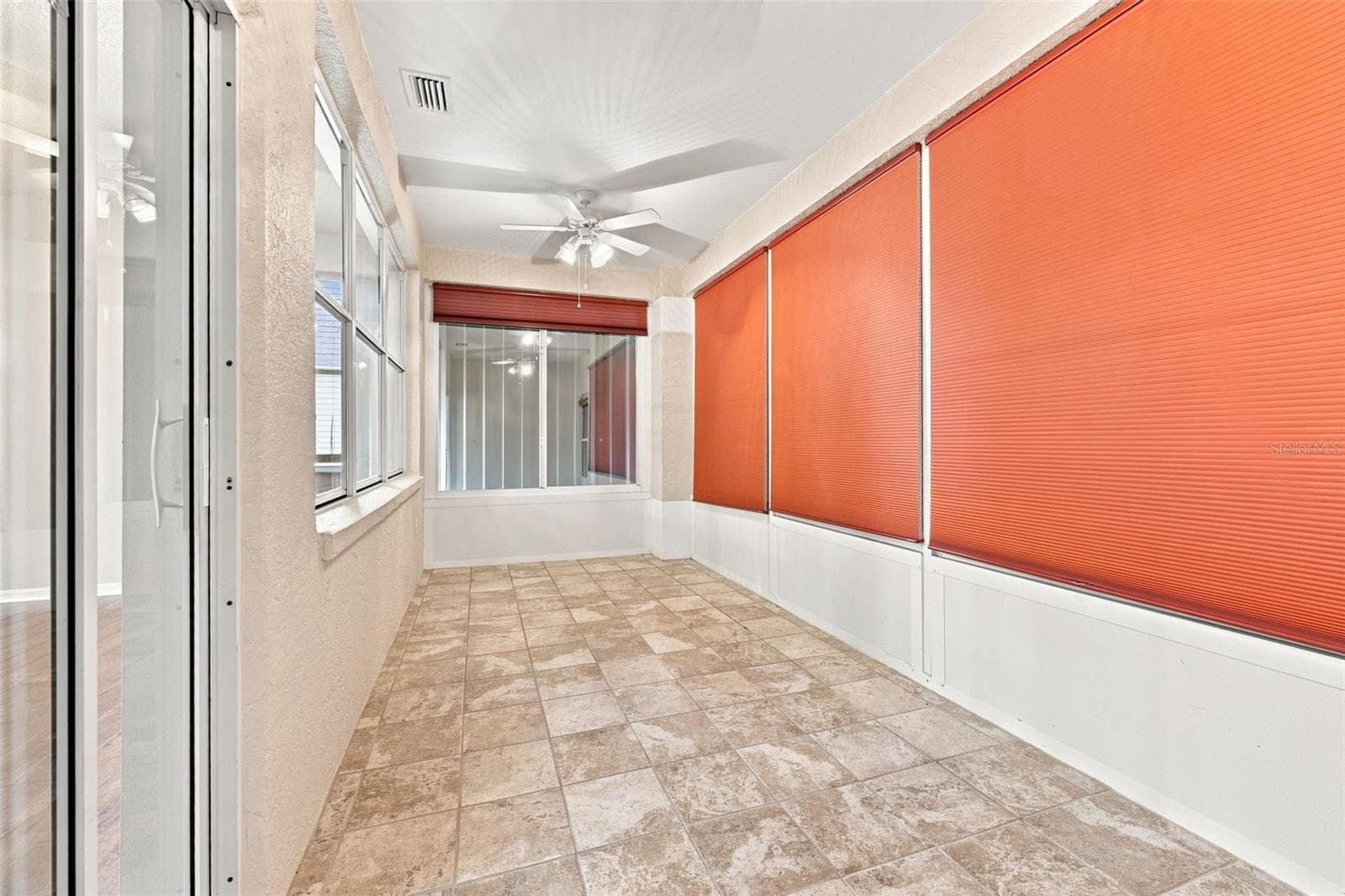 Florida Room - 1014 RADISON AVE #11, SUN CITY CENTER