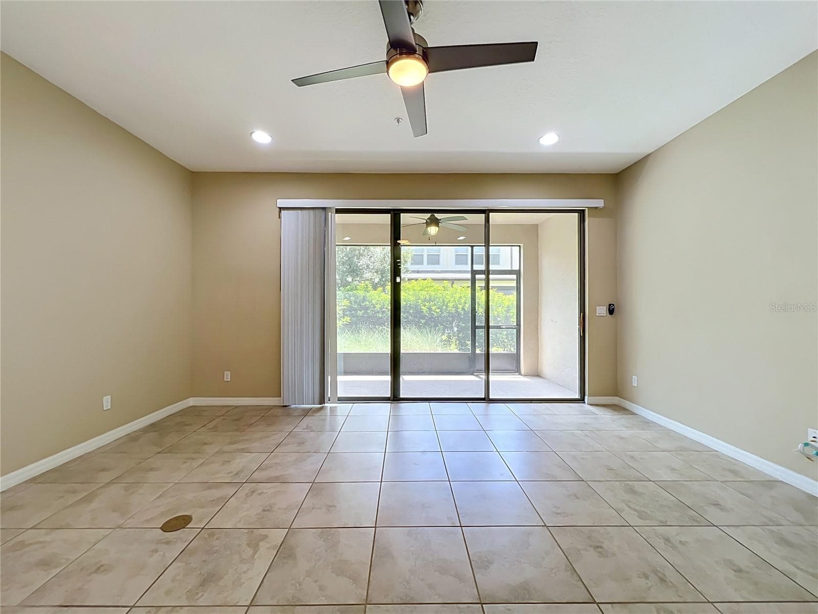 Townhouse at 520 VIRTUOSO LN #68, ORLANDO, photo 4 of 35