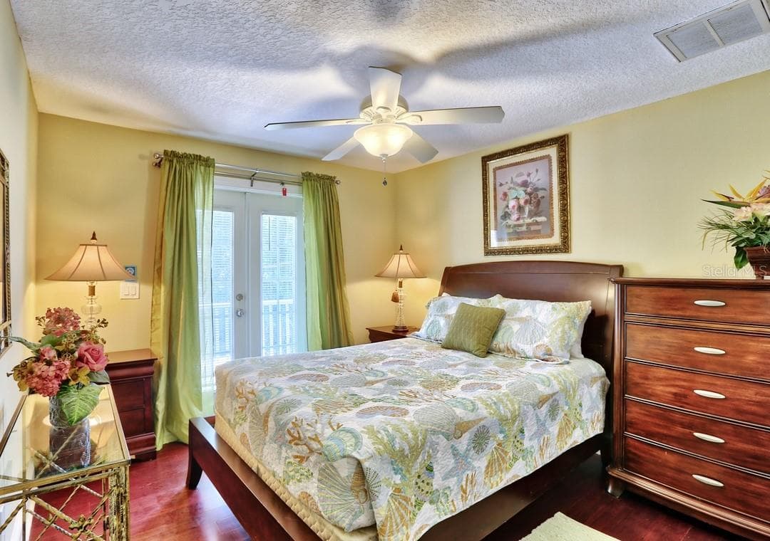 Single Family Residence at 5433 ESSEX AVE S, GULFPORT, photo 9 of 17