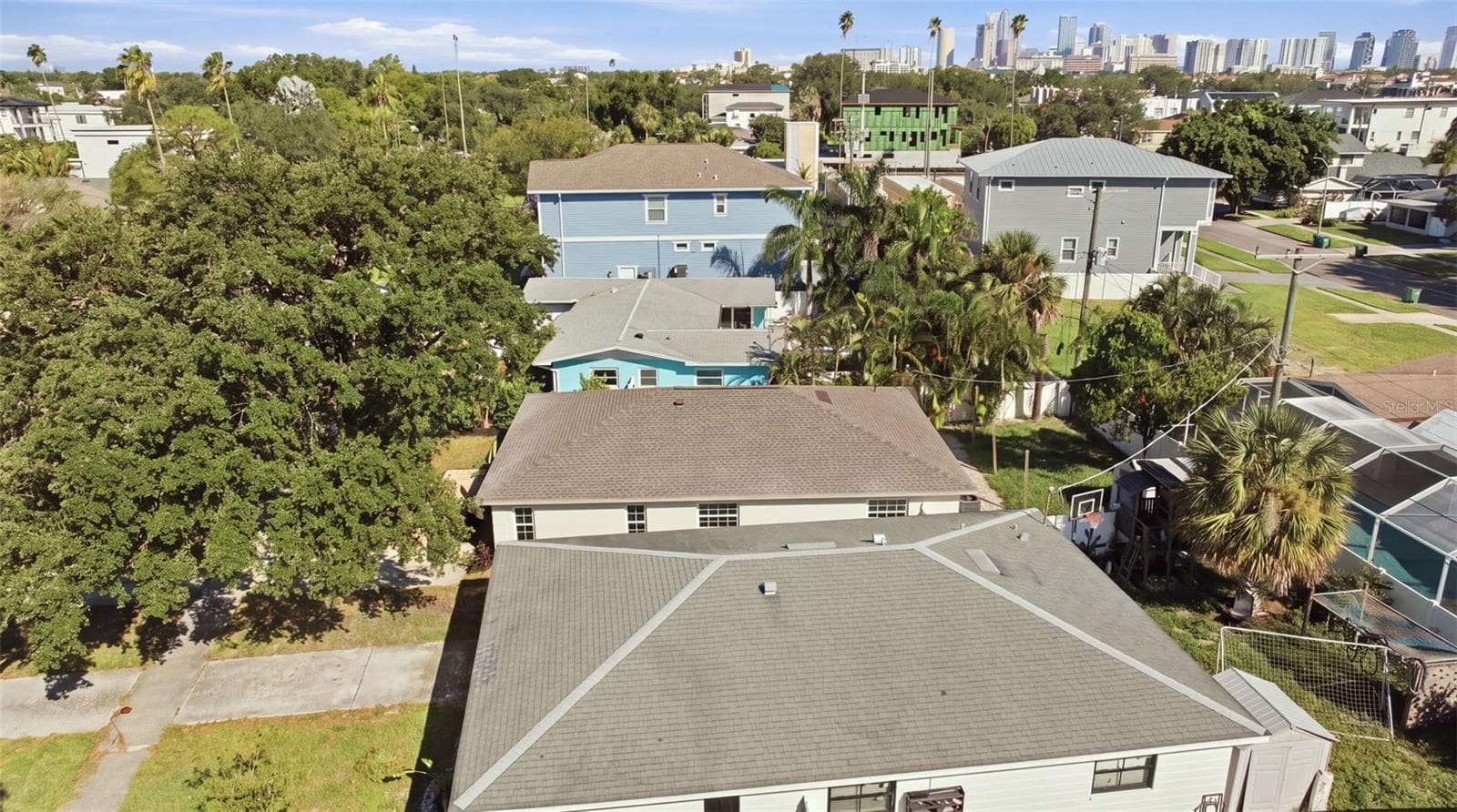 Single Family Residence at 615 E DAVIS BLVD, TAMPA, photo 43 of 89