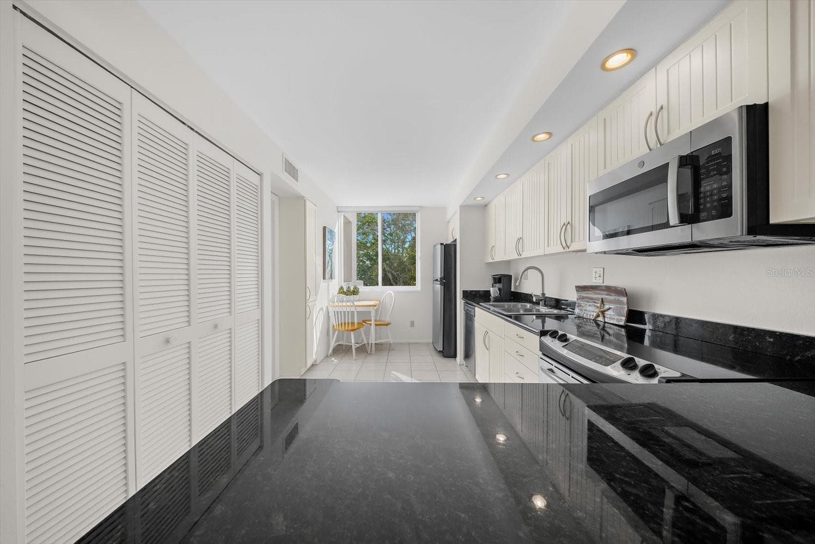 Condominium at 843 BAYPORT WAY #843, LONGBOAT KEY, photo 37 of 87