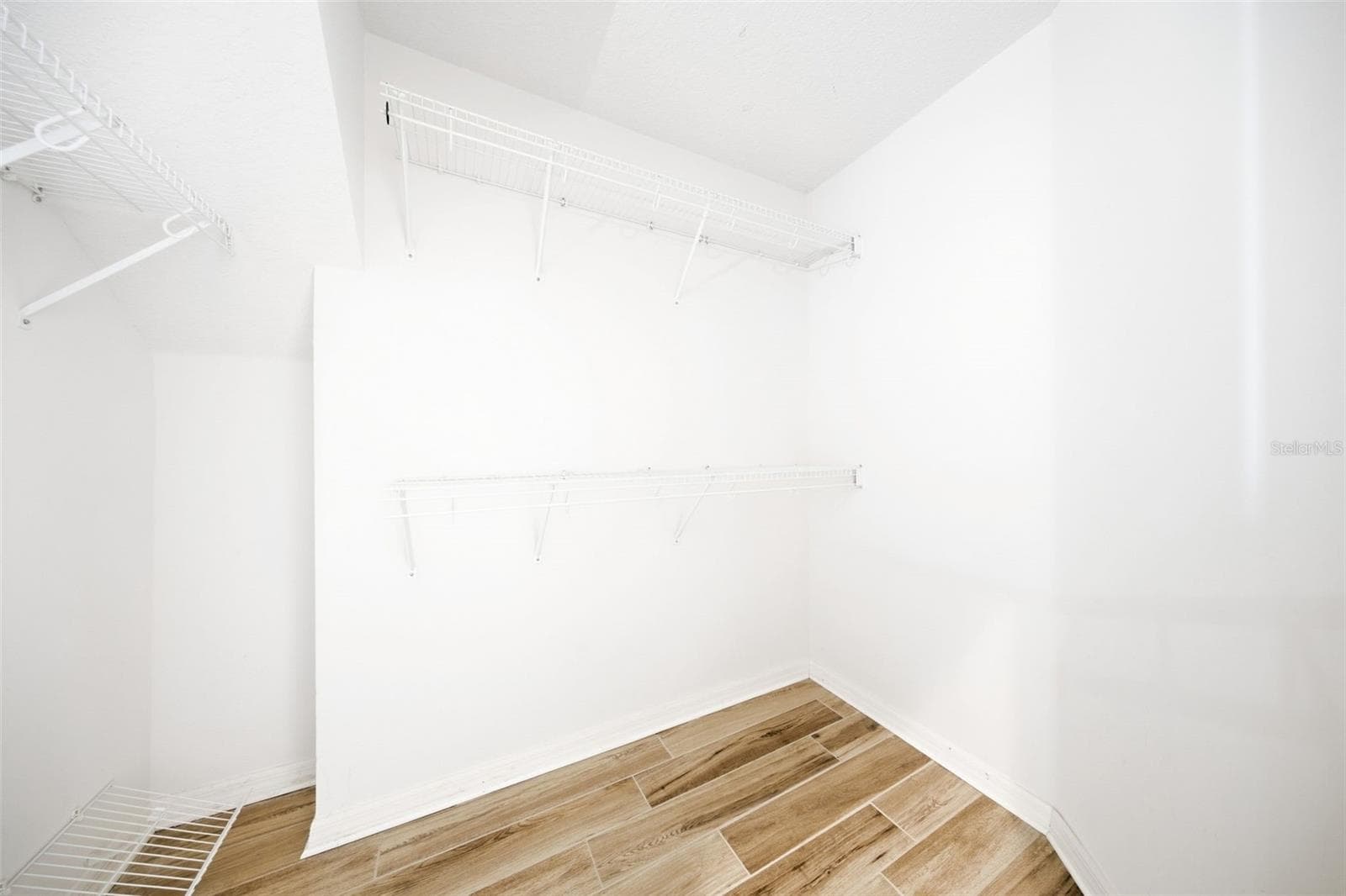 Single Family Residence at 7207 FOREST MERE DR, RIVERVIEW, photo 20 of 43