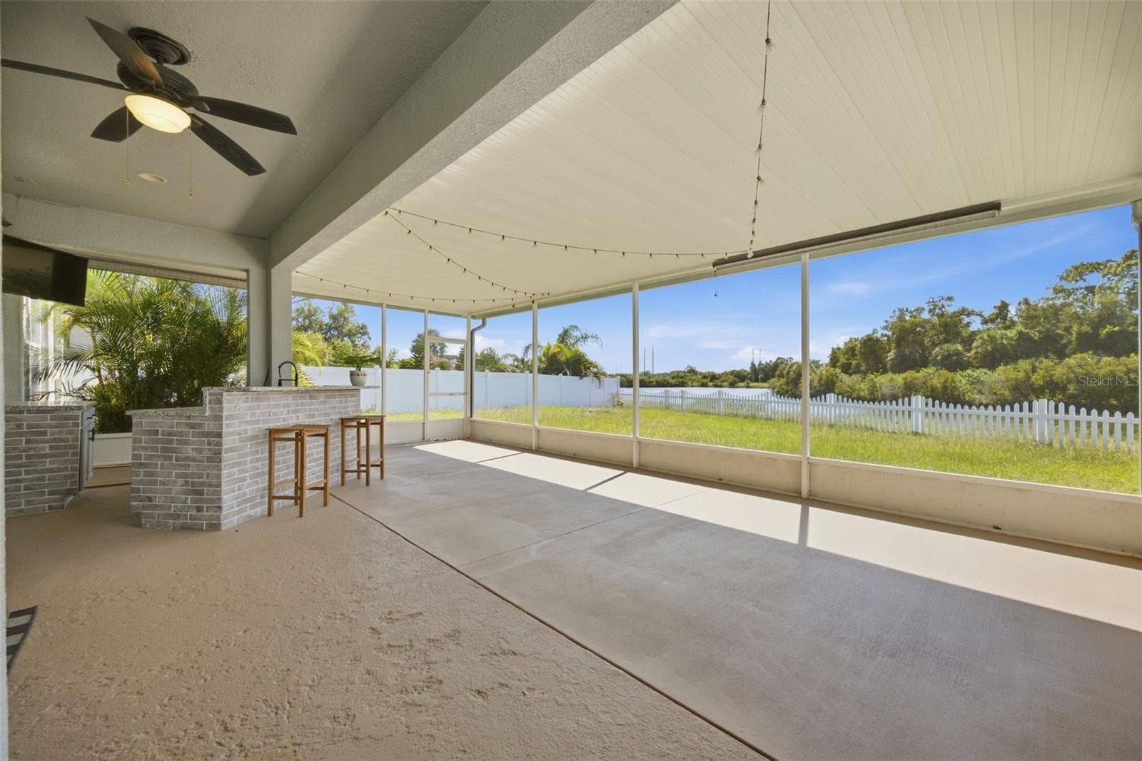 Single Family Residence at 7207 FOREST MERE DR, RIVERVIEW, photo 36 of 43
