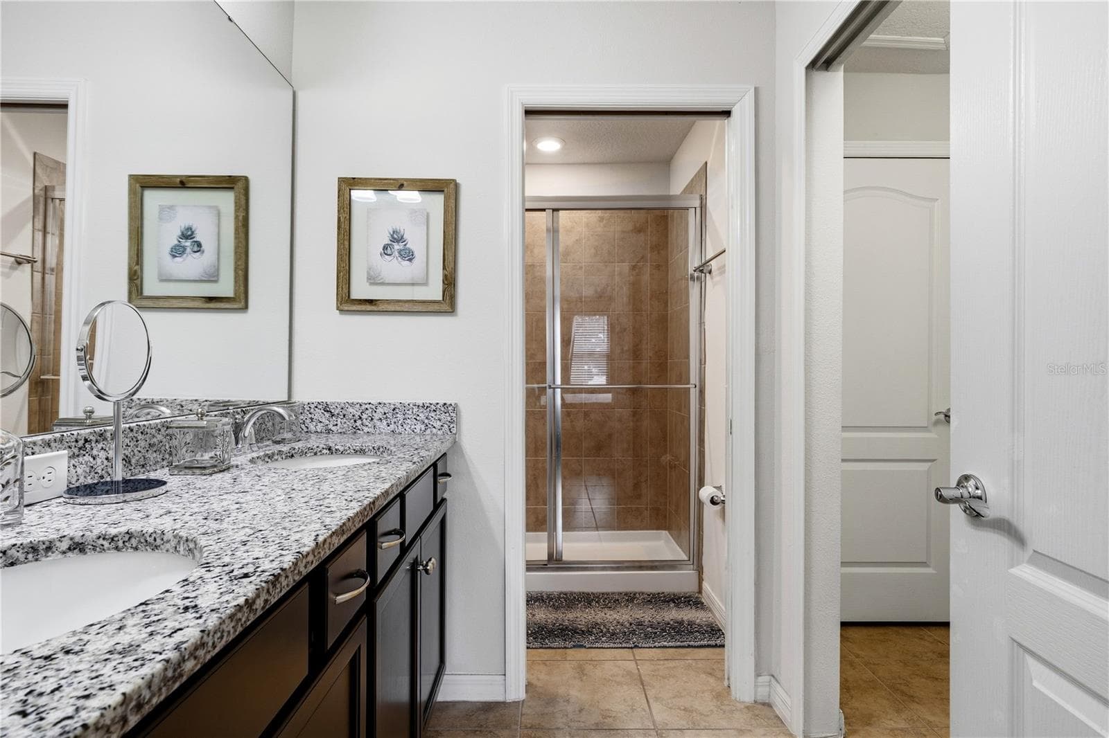 Townhouse at 4582 TERRASONESTA DR, DAVENPORT, photo 14 of 62