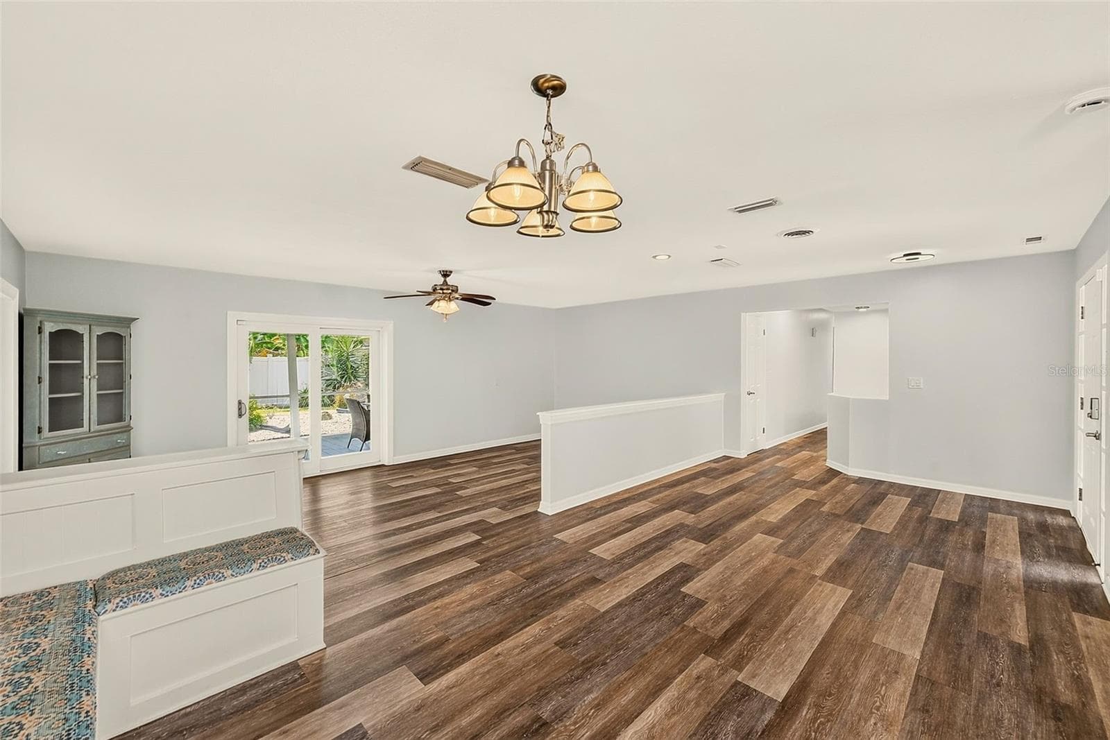 Single Family Residence at 809 JACARANDA DR, LARGO, photo 10 of 60