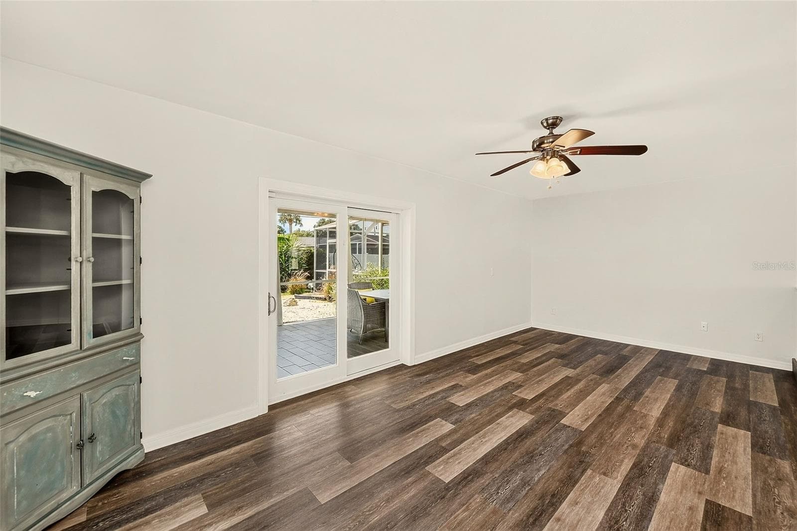 Single Family Residence at 809 JACARANDA DR, LARGO, photo 18 of 60