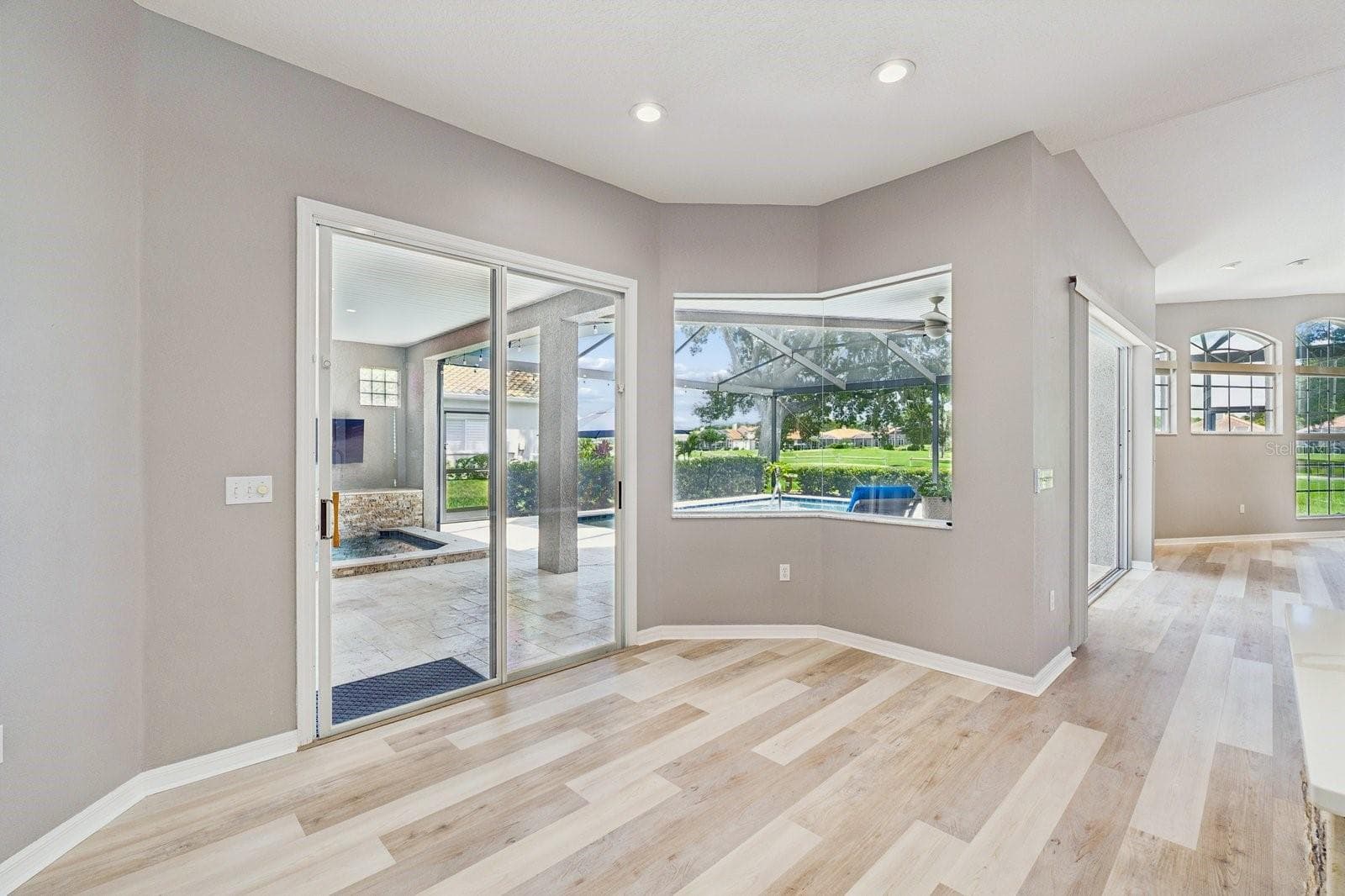 Breakfast Nook - 1003 KINGS WAY LN, TARPON SPRINGS