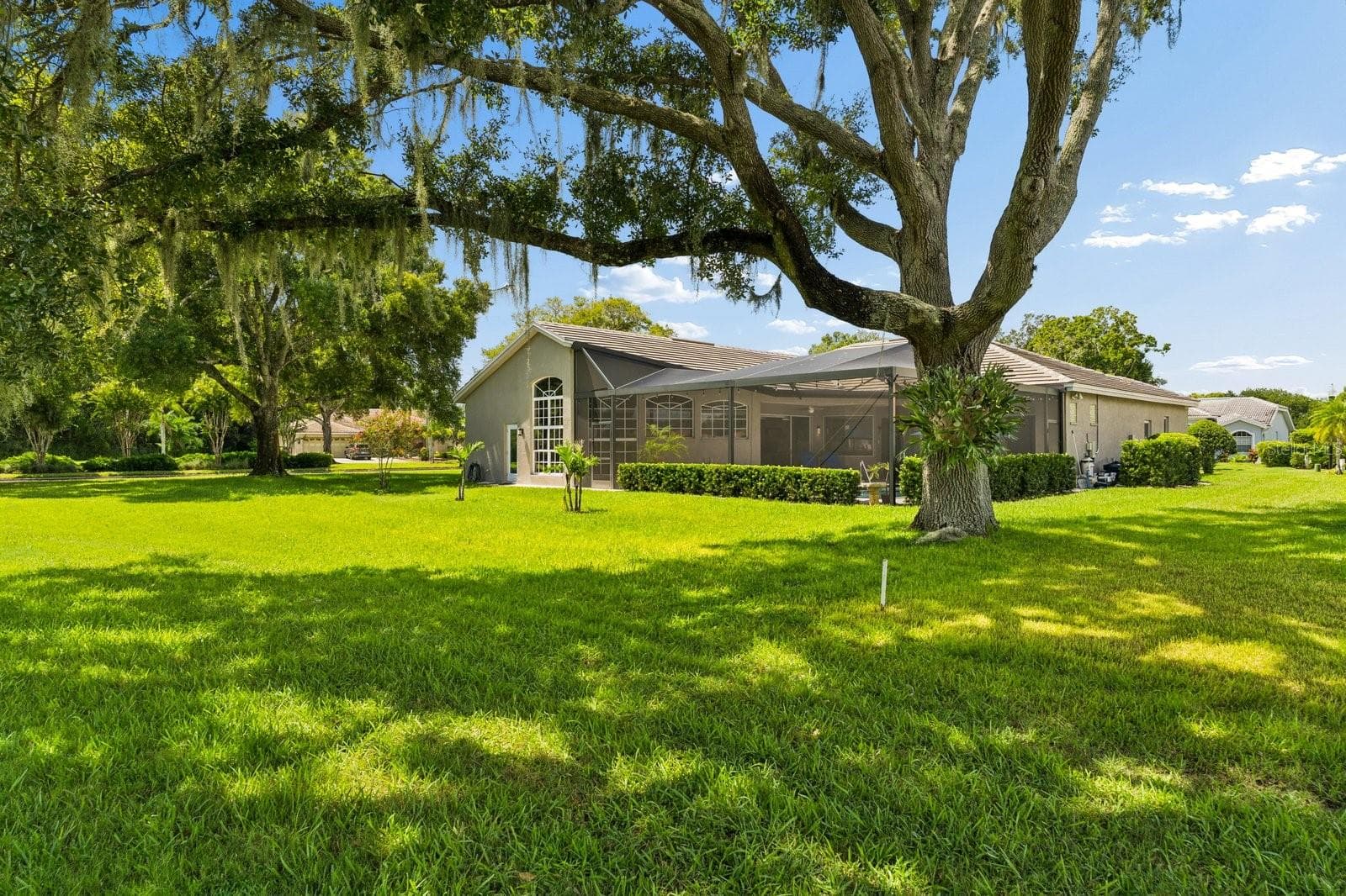 Golf Course is your Backyard - 1003 KINGS WAY LN, TARPON SPRINGS